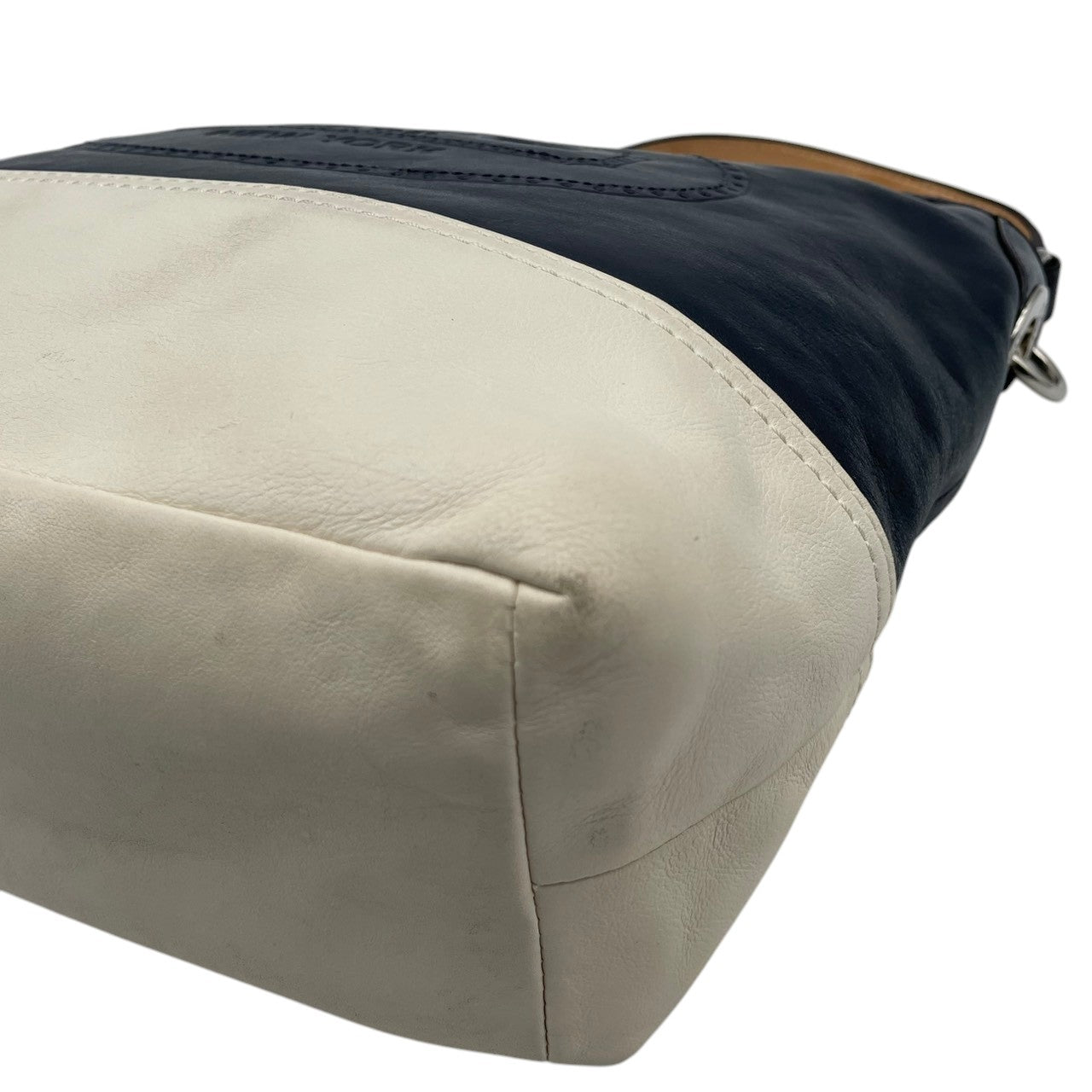 美品 COACH コーチ ショルダーバッグ レザー バイカラー ネイビー ホワイト 白 シルバー金具 EST.1941 NEW YORK エンボスロゴ 牛革 2way ハンドバッグ 斜めがけ レディース 上品 19393 U2