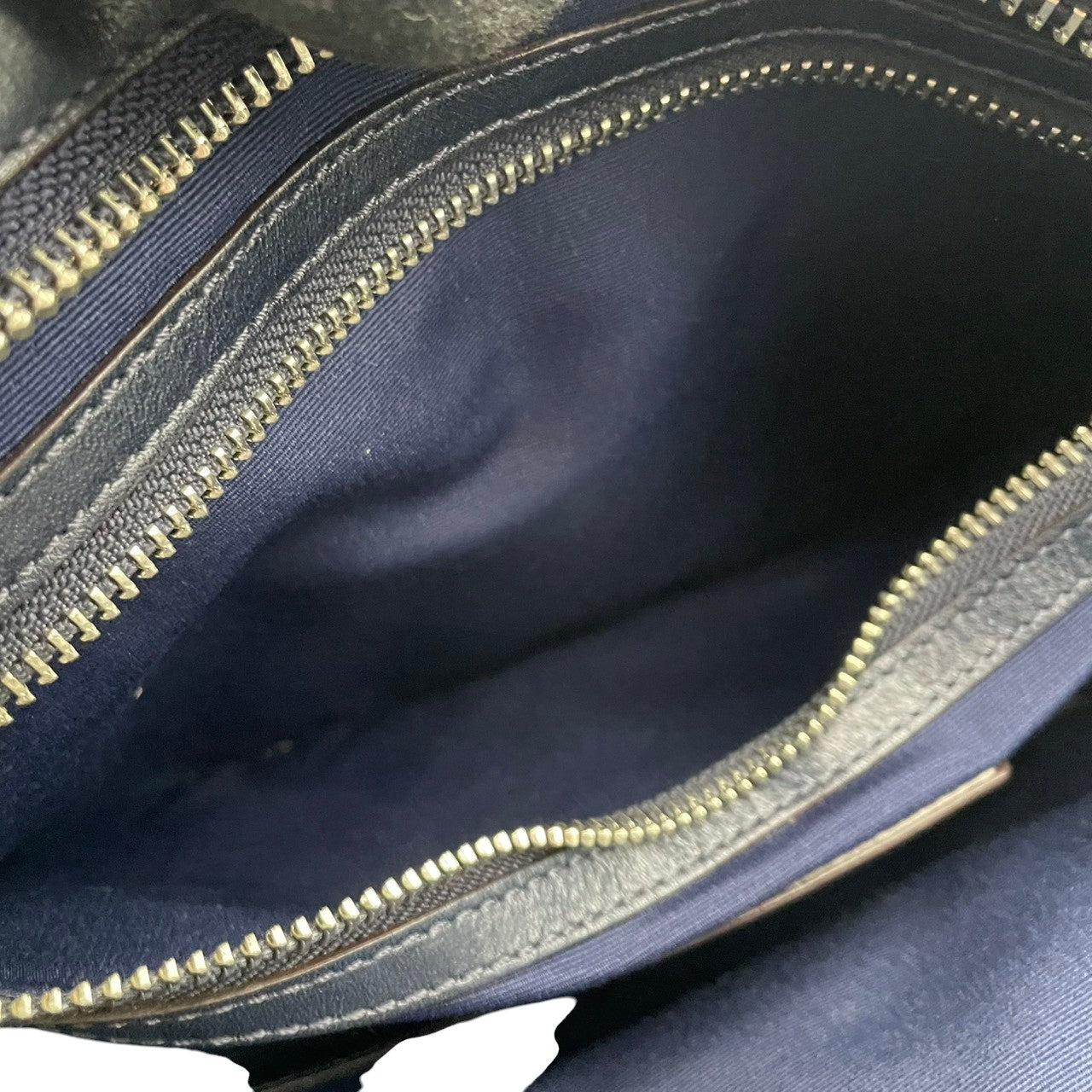 美品 COACH コーチ ショルダーバッグ レザー バイカラー ネイビー ホワイト 白 シルバー金具 EST.1941 NEW YORK エンボスロゴ 牛革 2way ハンドバッグ 斜めがけ レディース 上品 19393 U2
