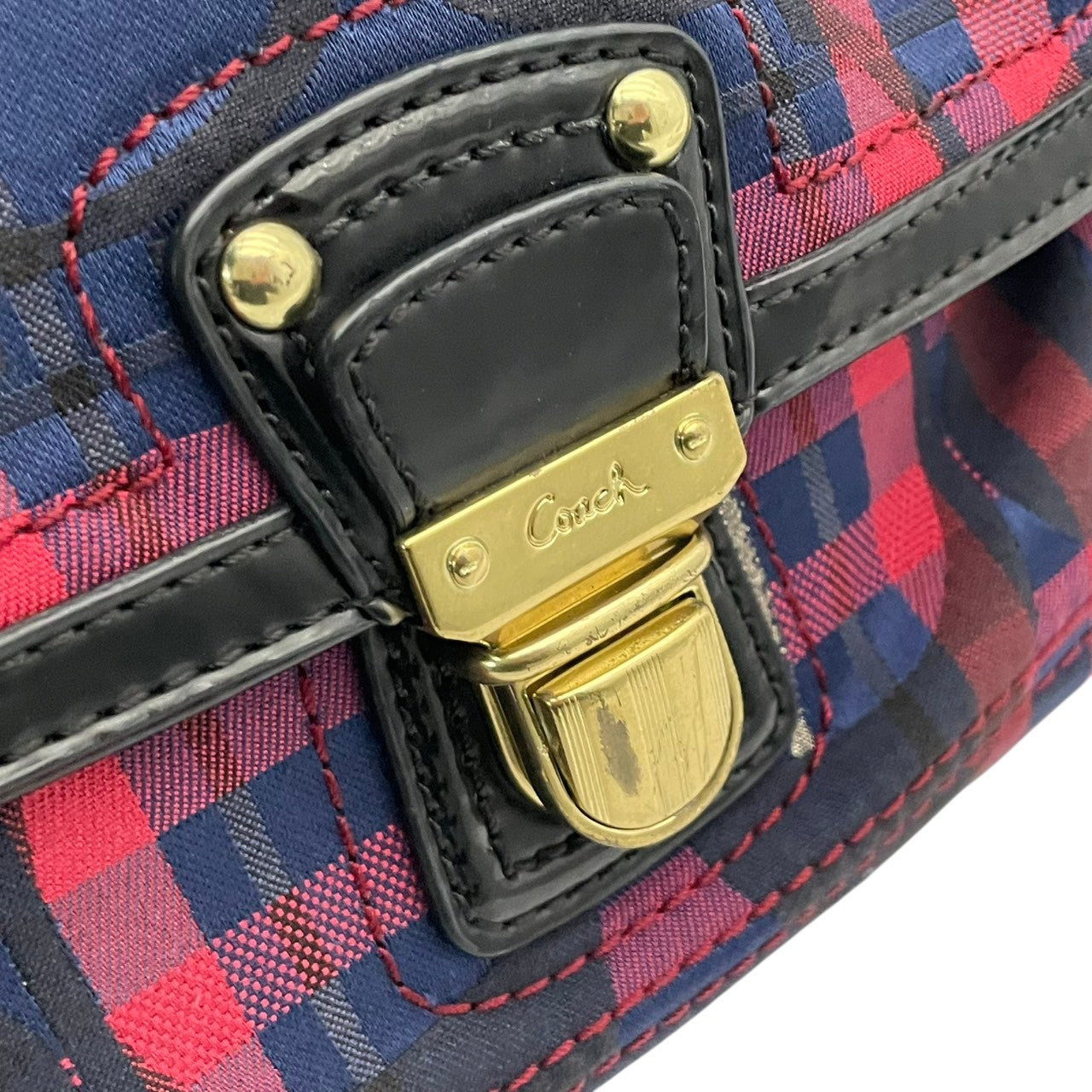 COACH コーチ ショルダーバッグ シグネチャー キャンバス パテントレザー タータンチェック ネイビー ボルドー ゴールド金具 Cロゴ 総柄 2way 斜めがけ レディース 普段使い ターンロック 21621 s94
