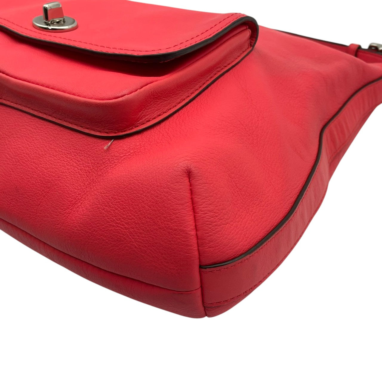 美品 COACH コーチ ショルダーバッグ レザー ピンク シルバー金具 牛革 2way フロントポケット タッセル ターンロック レディース 通勤 普段使い 斜めがけ フェミニン かわいい 大容量 22881 s94