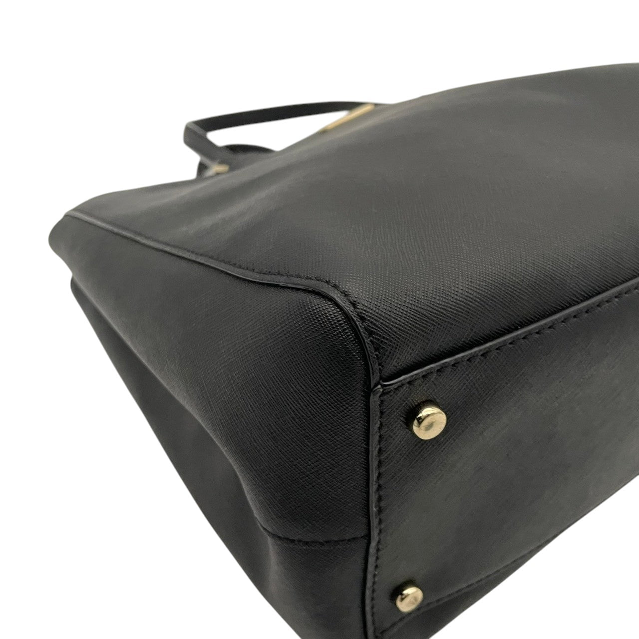美品 ケイトスペード kate spade NEW YORK トートバッグ サフィアーノレザー ブラック 黒 ゴールド金具 2way 大容量 A4収納 レディース 通勤 普段使い シンプル 上品 ハンドバッグ 斜めがけ s94