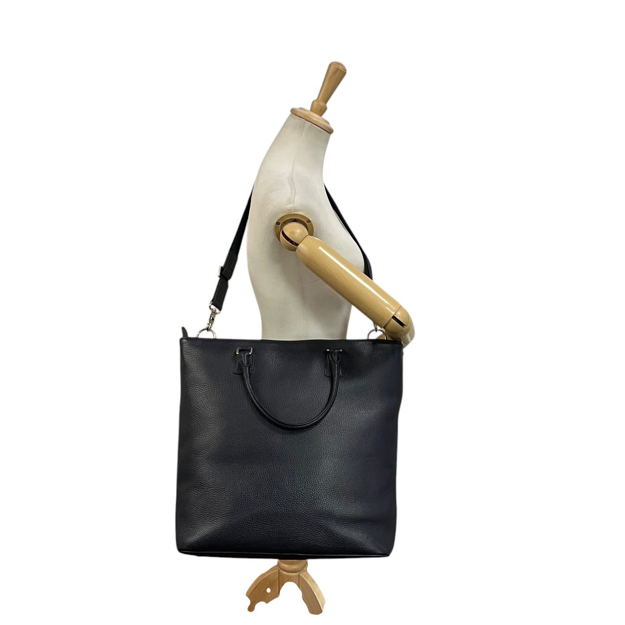美品 ブルックスブラザーズ Brooks Brothers トートバッグ グレインレザー ビジネストート ネイビー 紺 シルバー金具 牛革 2way 大容量 A4収納 イタリア製 レディース メンズ ビジネスバッグ s12