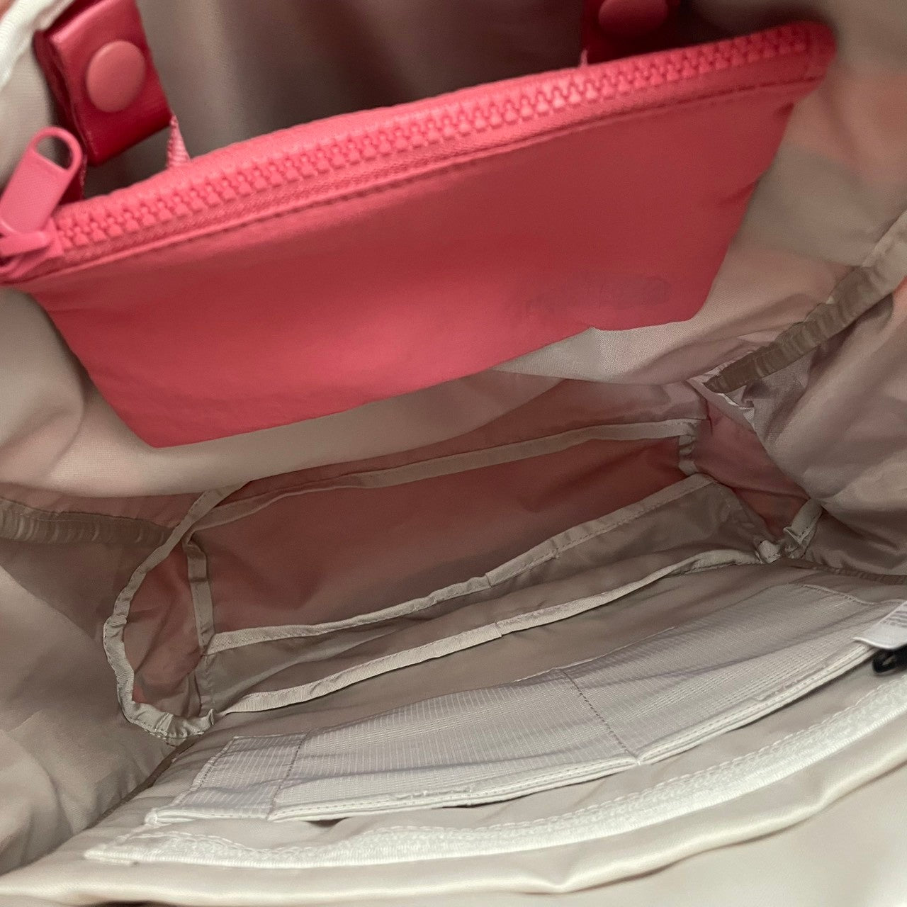 極 美品 THE NORTH FACE ノースフェイス ボルダートートパック 2way リュック トートバッグ ピンク レディース 大容量 22L A4収納 PC収納 通勤 通学 アウトドア 軽量 NM72357 s7