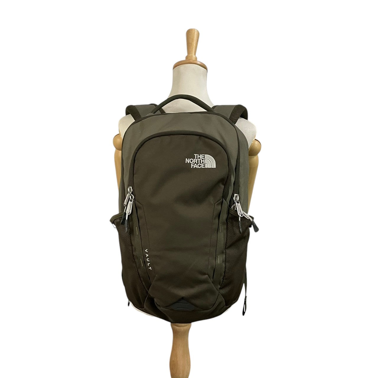 極美品 THE NORTH FACE ノースフェイス Vault ボルト リュック デイパック ナイロン カーキ オリーブ ユニセックス 大容量 27L A4収納 PC収納 通勤 通学 旅行 アウトドア FlexVent NF0A3KV9 s7