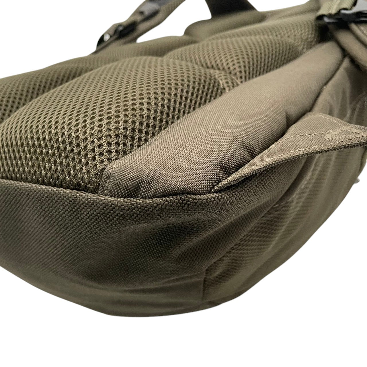 極美品 THE NORTH FACE ノースフェイス Vault ボルト リュック デイパック ナイロン カーキ オリーブ ユニセックス 大容量 27L A4収納 PC収納 通勤 通学 旅行 アウトドア FlexVent NF0A3KV9 s7