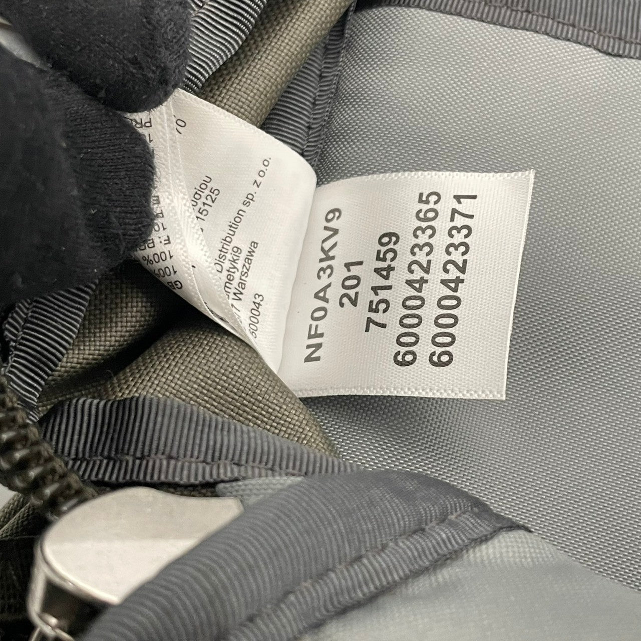 極美品 THE NORTH FACE ノースフェイス Vault ボルト リュック デイパック ナイロン カーキ オリーブ ユニセックス 大容量 27L A4収納 PC収納 通勤 通学 旅行 アウトドア FlexVent NF0A3KV9 s7