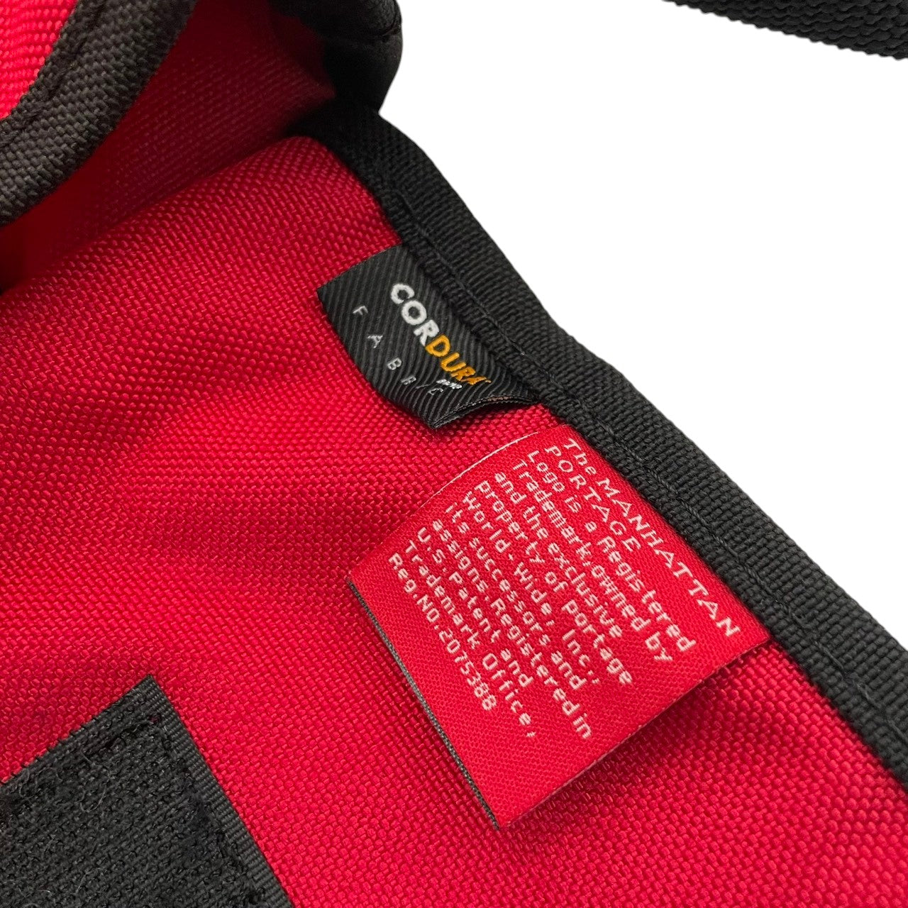 美品 Manhattan Portage マンハッタンポーテージ メッセンジャーバッグ ショルダーバッグ ナイロン レッド×ブラック ユニセックス カジュアル 通勤 通学 デイリー ニューヨーク ストリート コーデュラ 斜め掛け s7