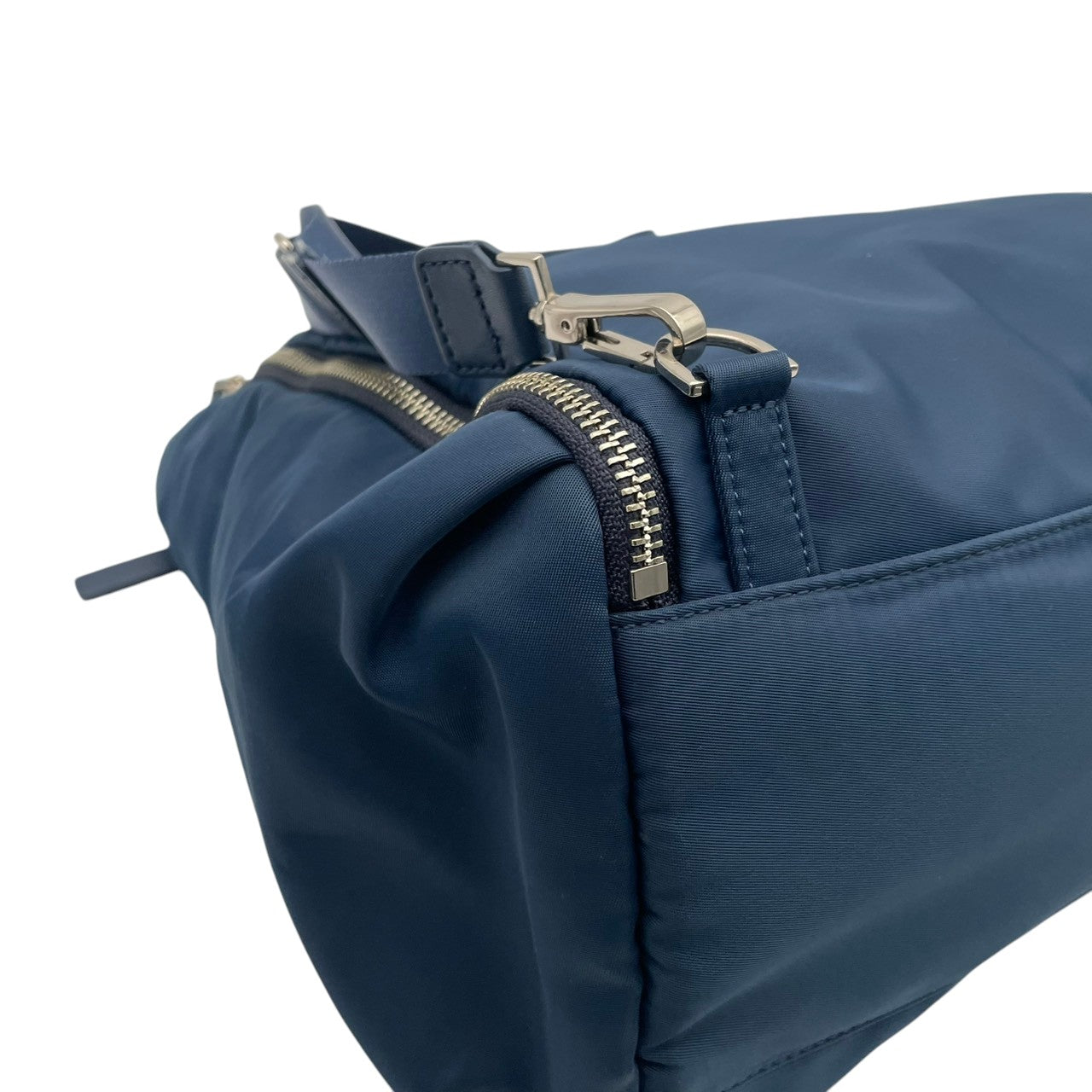 美品 agnes b. アニエスベー VOYAGE ショルダーバッグ 2way ナイロン ネイビー ブルー レディース 軽量 シルバー金具 フラップ サイドジップ 上品 デイリー 通勤 お出かけ フランス フェミニン s18