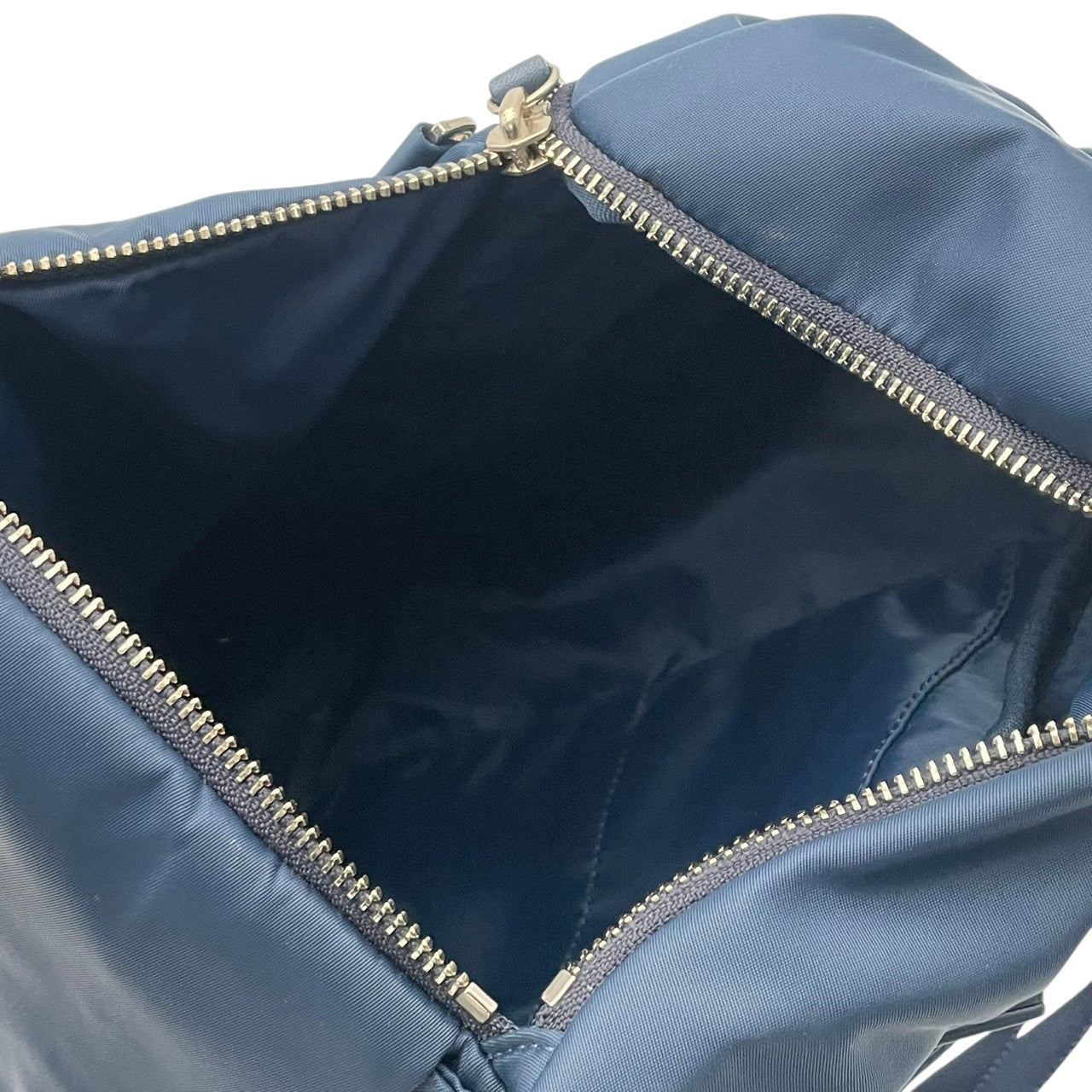 美品 agnes b. アニエスベー VOYAGE ショルダーバッグ 2way ナイロン ネイビー ブルー レディース 軽量 シルバー金具 フラップ サイドジップ 上品 デイリー 通勤 お出かけ フランス フェミニン s18