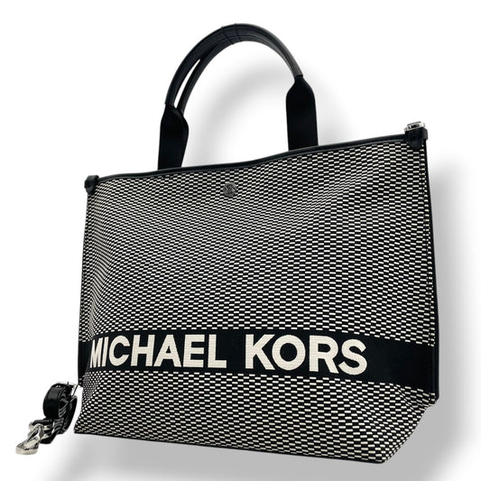 極美品 MICHAEL KORS マイケルコース ラージ トートバッグ 2way ジャカード キャンバス×レザー ホワイト×ブラック ロゴ レディース シルバー金具 大容量 A4収納 通勤 通学 デイリー お出かけ 軽量 s18