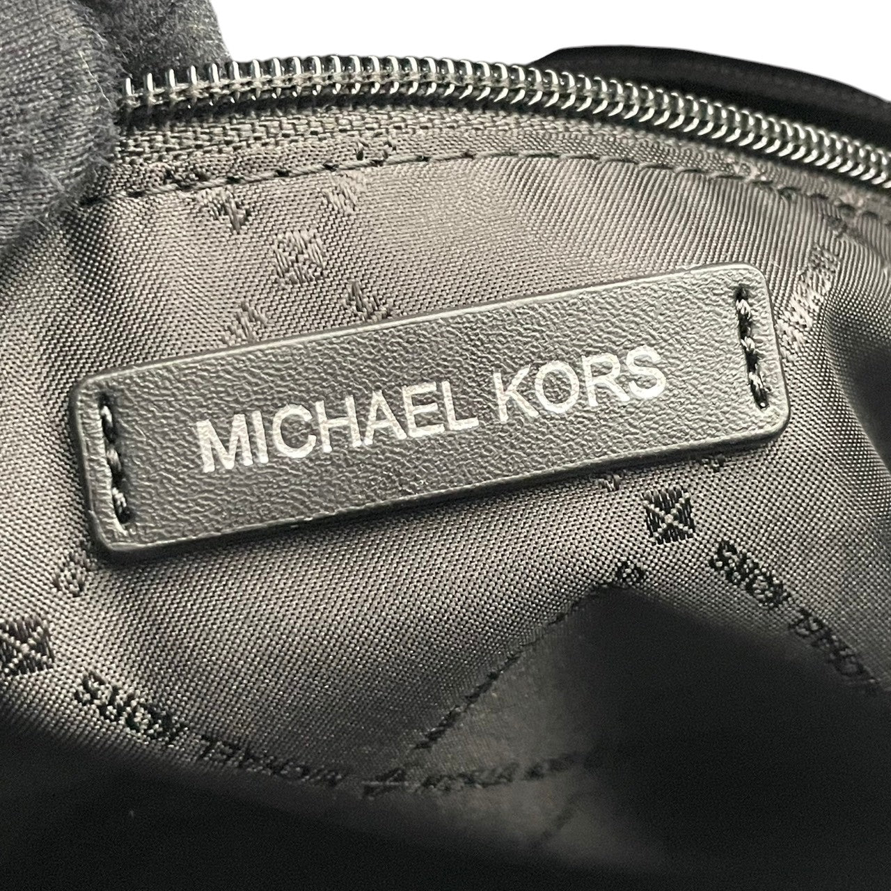 極美品 MICHAEL KORS マイケルコース ラージ トートバッグ 2way ジャカード キャンバス×レザー ホワイト×ブラック ロゴ レディース シルバー金具 大容量 A4収納 通勤 通学 デイリー お出かけ 軽量 s18