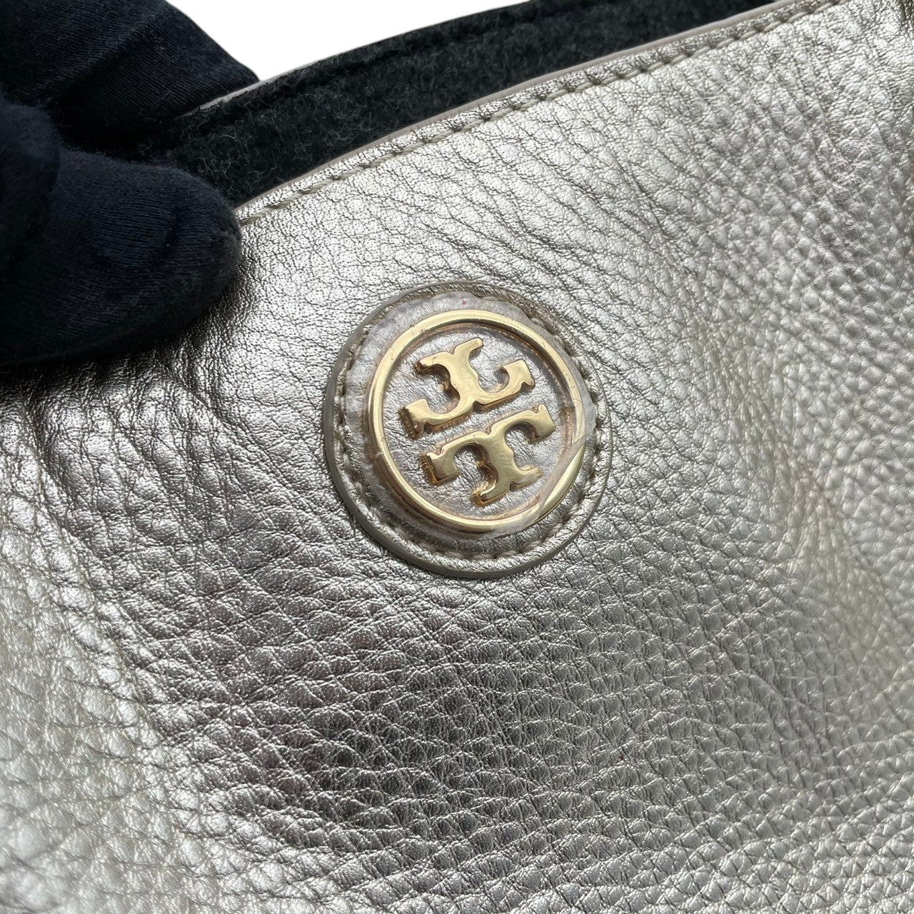 トリーバーチ バッグ ミッシェル メタリックゴールド レザー トートバッグ ハンドバッグ 手提げ 肩掛け 本革 シボ革 シャンパンゴールド系 金色 シルバー金具 エレガント スタイリッシュ カジュアル ビジネス 通勤 通学 旅行 レディース 人気 定番 S5