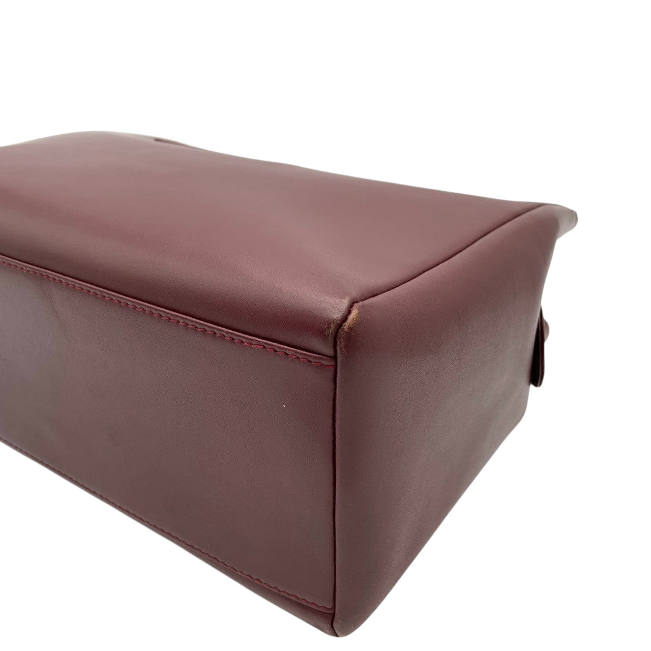 良品 カルティエ Cartier ショルダーバッグ レザー 本革 レッド 赤 ボルドー ゴールド金具 エレガント クラシック カジュアル お出かけ デート 普段使い 通勤 通学 トラベル ヴィンテージ ビンテージ レディース 斜め掛け可 肩掛け 鞄 S92