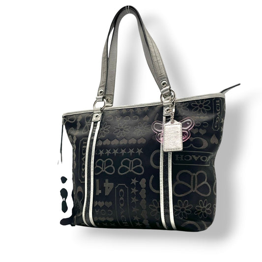 美品 コーチ COACH トートバッグ ワンショルダー シグネチャー キャンバス レザー ブラック 黒 グレー エレガント クラシック カジュアル ビジネス お出かけ 普段使い 通勤 通学 トラベル 旅行 A4収納可 レディース 自立可 肩掛け 鞄 s86