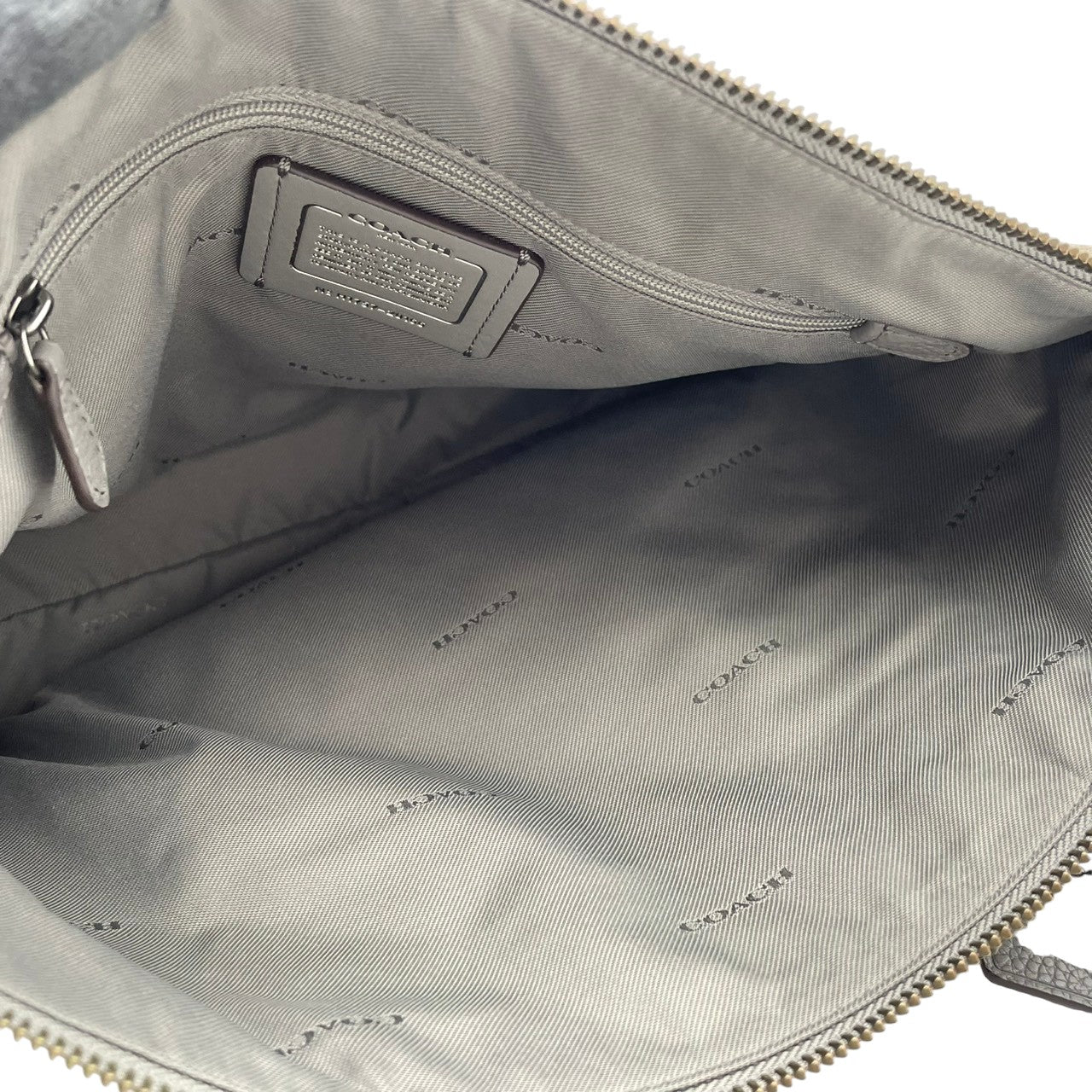 美品 コーチ COACH ハンドバッグ ショルダーバッグ 2WAY レザー 本革 グレー ブラウン 茶 シルバー金具 エレガント クラシック ビジネス お出かけ 普段使い 通勤 通学 トラベル 旅行 レディース 斜め掛け可 肩掛け 自立可 鞄 s86