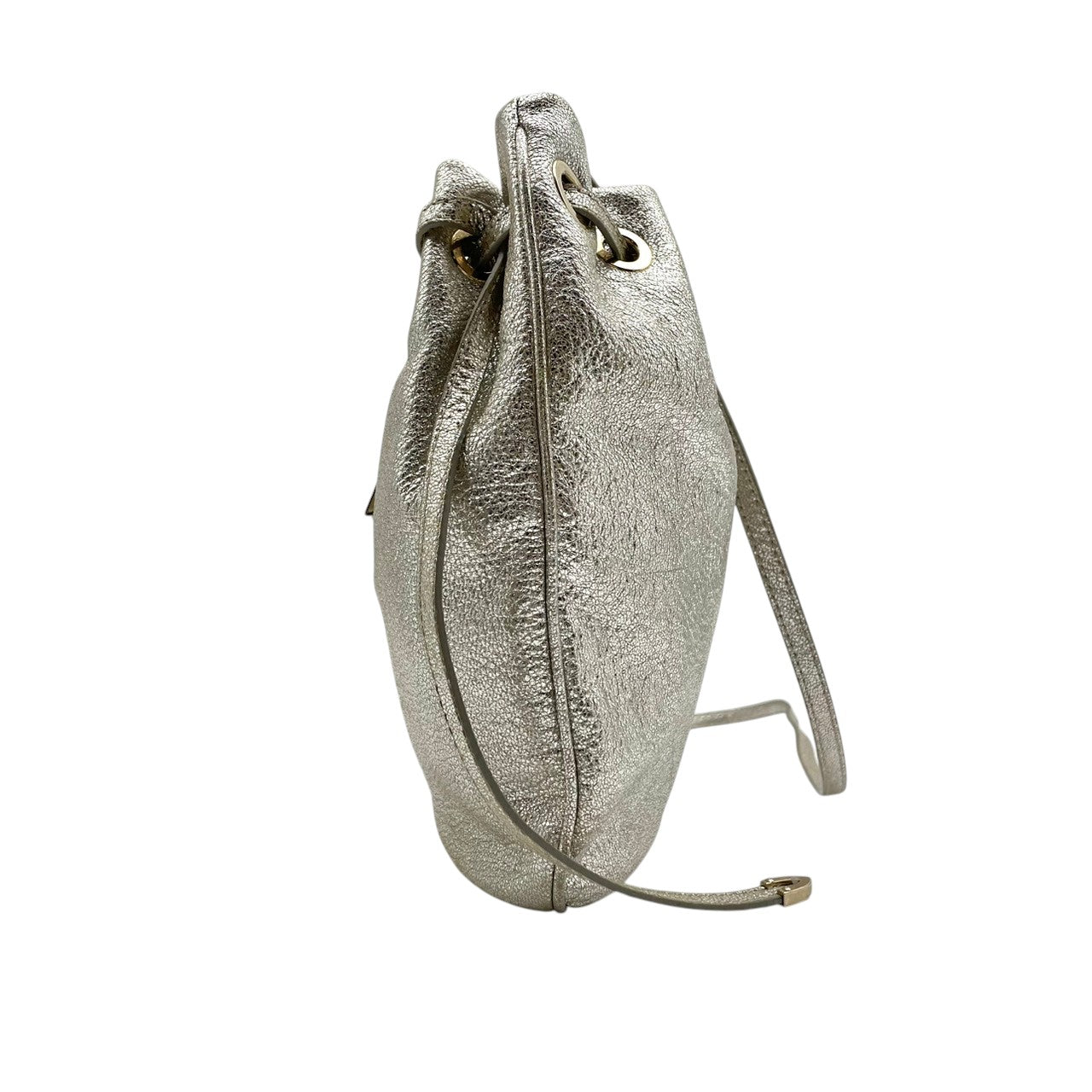 美品 ジミーチュウ JIMMY CHOO ショルダーバッグ ポシェット スタースタッズ レザー 本革 シルバー 銀色 メタリック エレガント クラシック カジュアル お出かけ デート 旅行 トラベル レディース 斜め掛け可 肩掛け スリム 鞄 s86