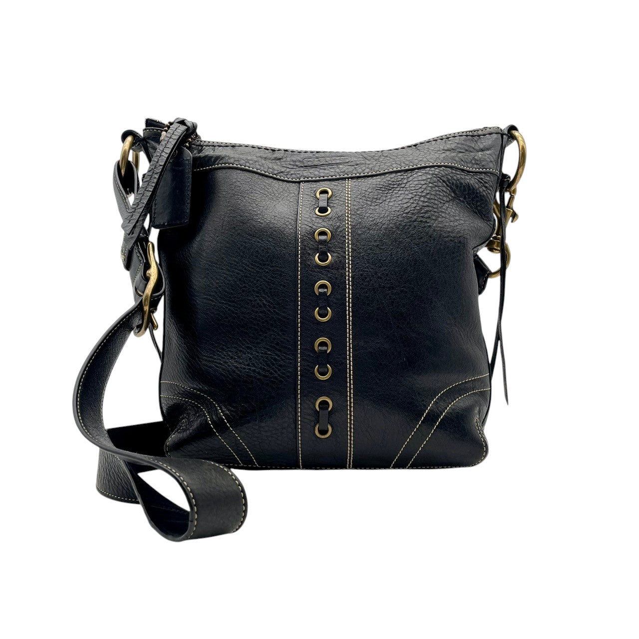 【美品】コーチ COACH ショルダーバッグ レザー 本革 ブラック 黒 ゴールド金具 ロゴ 刻印 チャーム レディース エレガント クラシック カジュアル お出かけ 旅行 通勤 通学 鞄 カバン 高級感 10399 斜め掛け可 ビンテージ感 S79