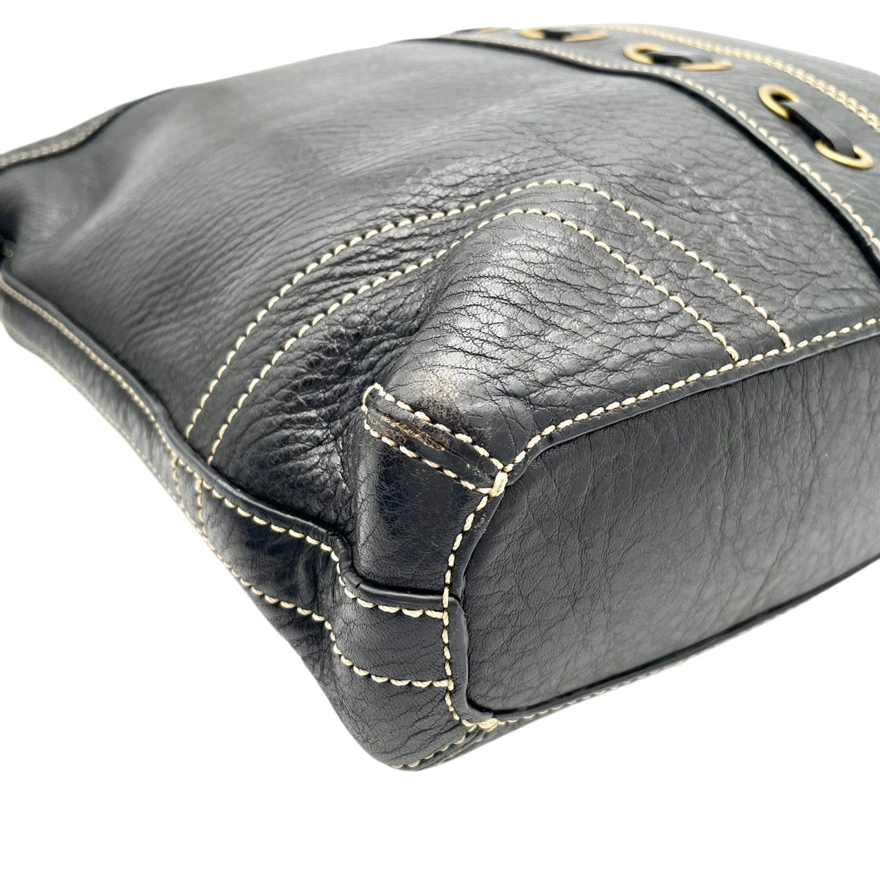 【美品】コーチ COACH ショルダーバッグ レザー 本革 ブラック 黒 ゴールド金具 ロゴ 刻印 チャーム レディース エレガント クラシック カジュアル お出かけ 旅行 通勤 通学 鞄 カバン 高級感 10399 斜め掛け可 ビンテージ感 S79