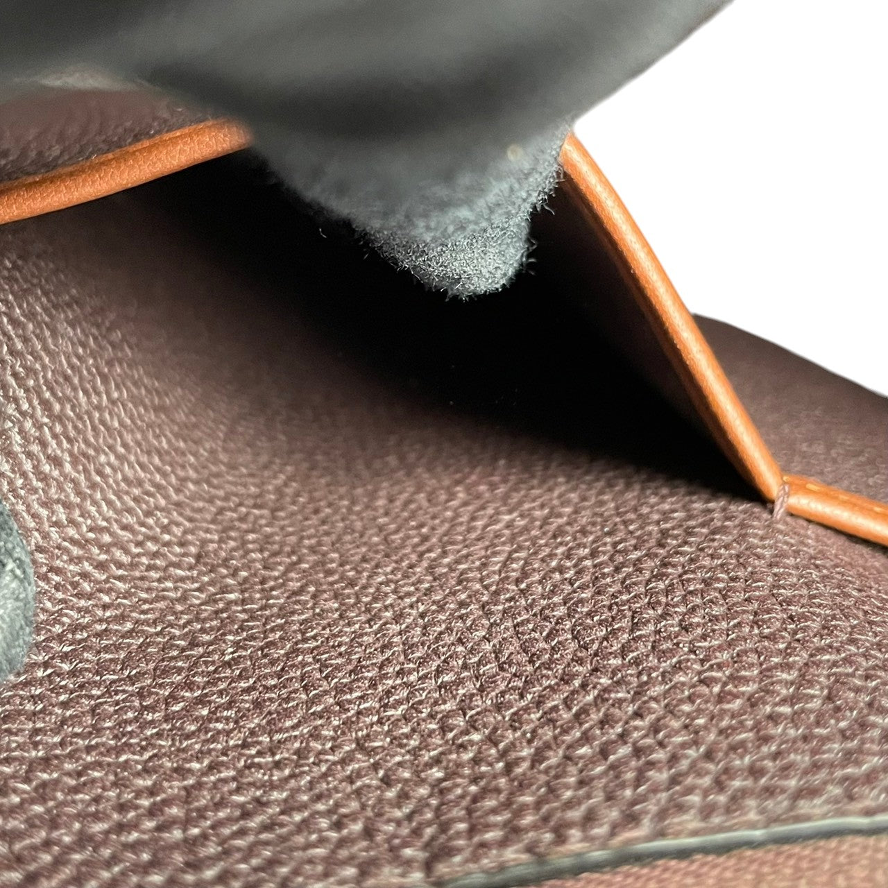 コーチ COACH トートバッグ ワンショルダーバッグ レザー 本革 レッド 赤 無地 ビンテージ クラシック エレガント 上品 鞄 肩掛け 手提げ 通勤 通学 A4収納可 自立可 シンプル 華やか ゴールド金具 チャーム付き ロゴ C3768 S87