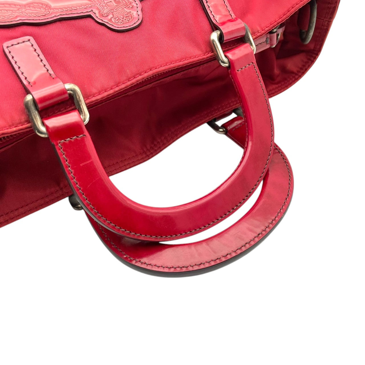 プラダ PRADA ハンドバッグ トートバッグ ミニバッグ ナイロン パテントレザー エナメル 三角ロゴ プレート テスート 本革 レッド 赤 ビンテージ クラシック エレガント レディース お出かけ 散歩 旅行 女子会 パーティ イタリア製 希少 S87