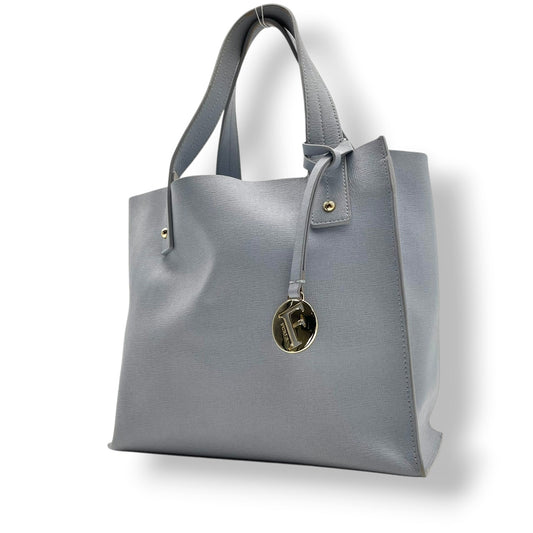 フルラ FURLA ハンドバッグ トートバッグ 2WAY レザー 本革 水色 ライトブルー パステルカラー ビンテージ クラシック エレガント 上品 鞄 手提げ ワンショルダー 自立可 レディース お出かけ 旅行 デイリー ロゴ シルバー金具 S87