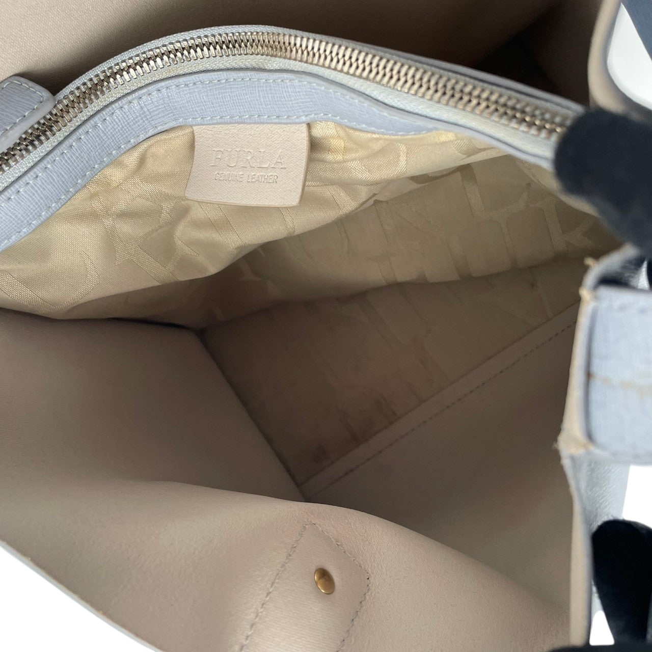 フルラ FURLA ハンドバッグ トートバッグ 2WAY レザー 本革 水色 ライトブルー パステルカラー ビンテージ クラシック エレガント 上品 鞄 手提げ ワンショルダー 自立可 レディース お出かけ 旅行 デイリー ロゴ シルバー金具 S87