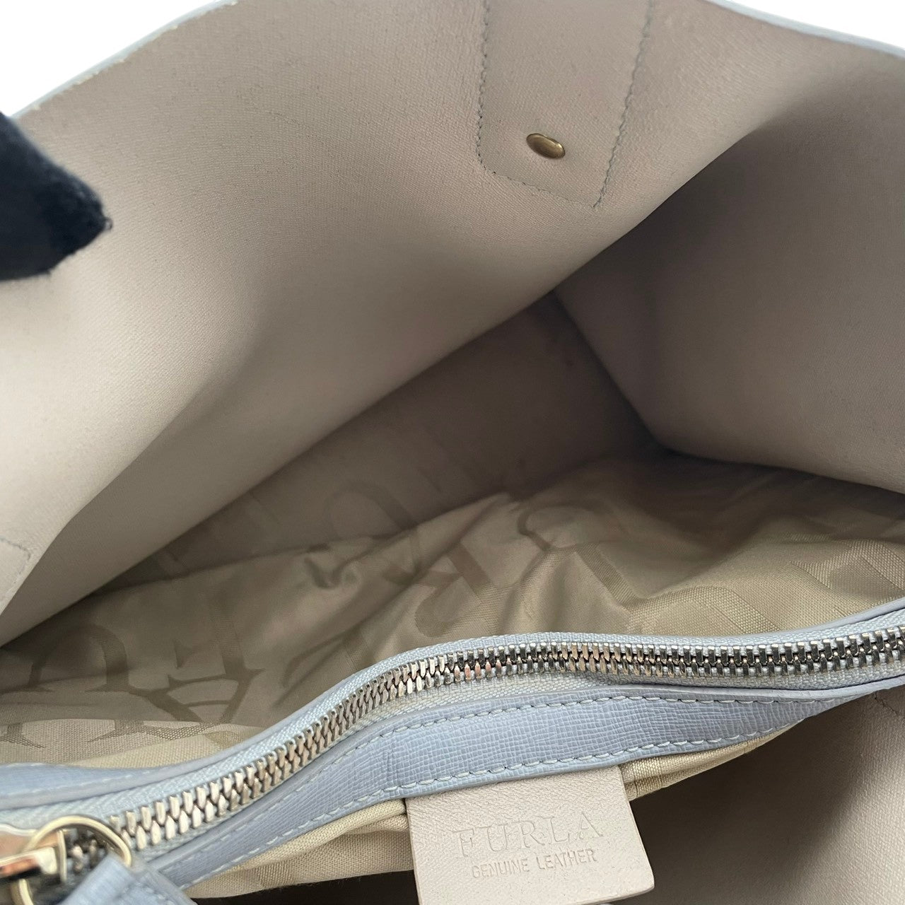 フルラ FURLA ハンドバッグ トートバッグ 2WAY レザー 本革 水色 ライトブルー パステルカラー ビンテージ クラシック エレガント 上品 鞄 手提げ ワンショルダー 自立可 レディース お出かけ 旅行 デイリー ロゴ シルバー金具 S87