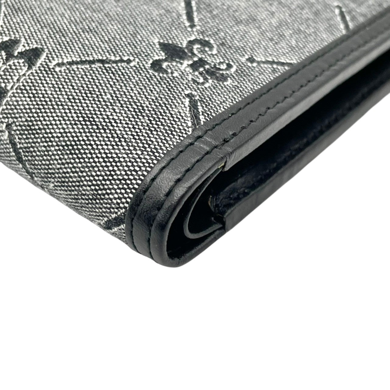 バーバリーブラックレーベル BURBERRY BLACK LABEL 二つ折り財布 コンパクトウォレット キャンバス レザー ブラック 黒 グレー チェック柄 ノバチェック ビンテージ クラシック エレガント 上品 シンプル 小物 財布 ユニセックス m3