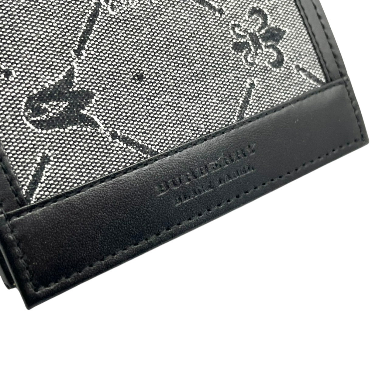 バーバリーブラックレーベル BURBERRY BLACK LABEL 二つ折り財布 コンパクトウォレット キャンバス レザー ブラック 黒 グレー チェック柄 ノバチェック ビンテージ クラシック エレガント 上品 シンプル 小物 財布 ユニセックス m3