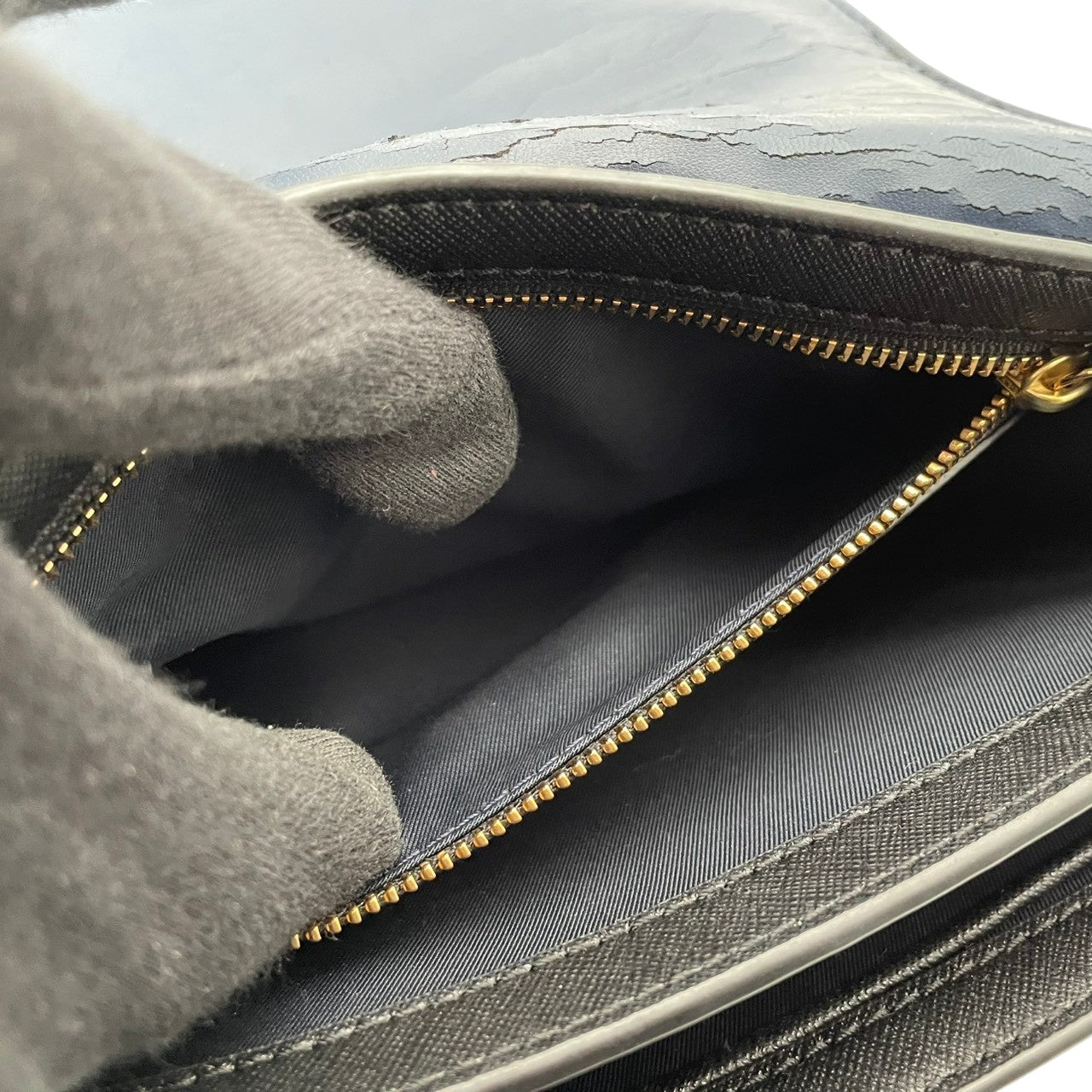 トリーバーチ TORY BURCH ショルダーバッグ チェーンショルダー レザー 本革 ブラック 黒 ゴールド金具 サフィアーノ クロスボディ 斜め掛け可 フラップ エレガント クラシック レディース お出かけ パーティー デイリー ユース S91