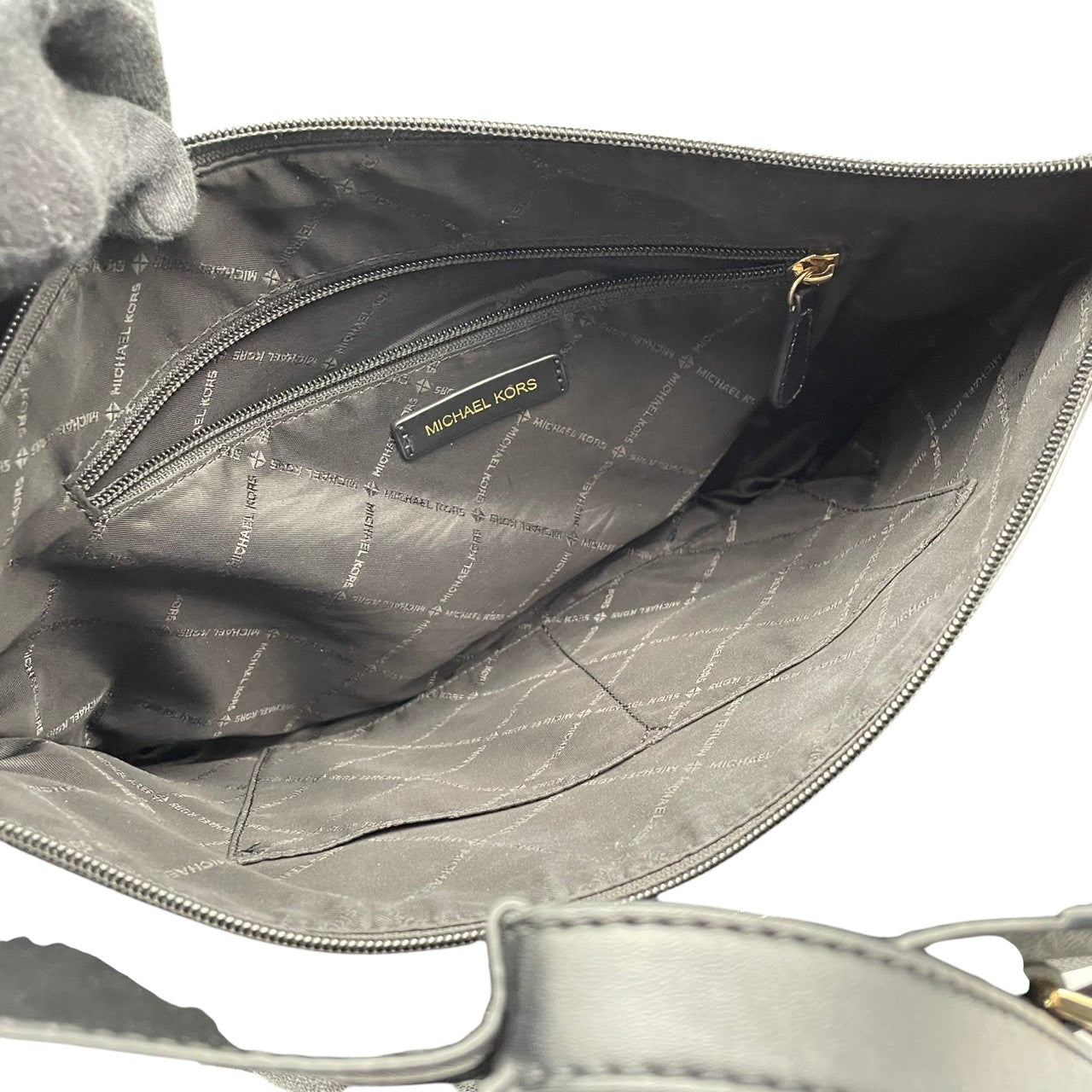 MICHAEL KORS マイケルコース トートバッグ ワンショルダー 肩掛け PVC レザー ブラック 黒 MKロゴ シグネチャー 総柄 エレガント カジュアル 通勤 通学 デイリー カバン 鞄 自立可 大容量 A4収納可 レディース U4