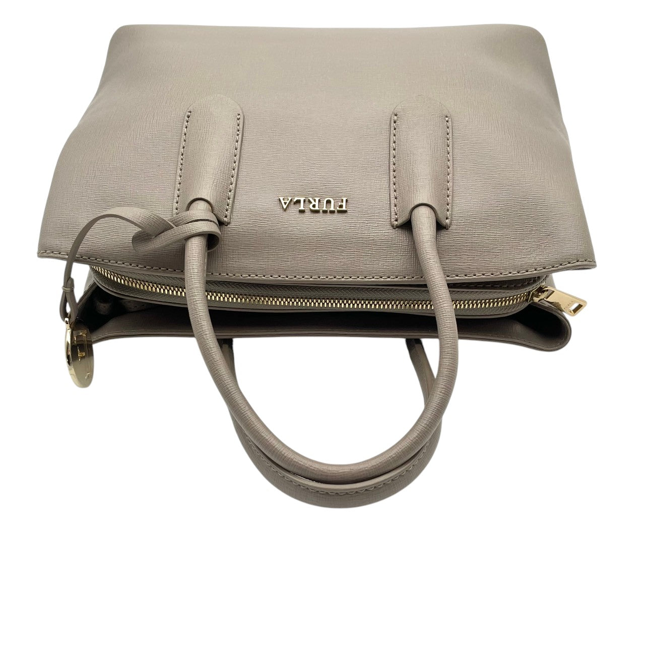 FURLA フルラ ハンドバッグ ショルダーバッグ 2WAY クロスボディ 斜め掛け可 レザー 本革 グレー 灰色 ロゴチャーム ファスナー エレガント クラシック カジュアル 通勤 通学 デイリー フォーマル カバン 鞄 自立可 レディース U4