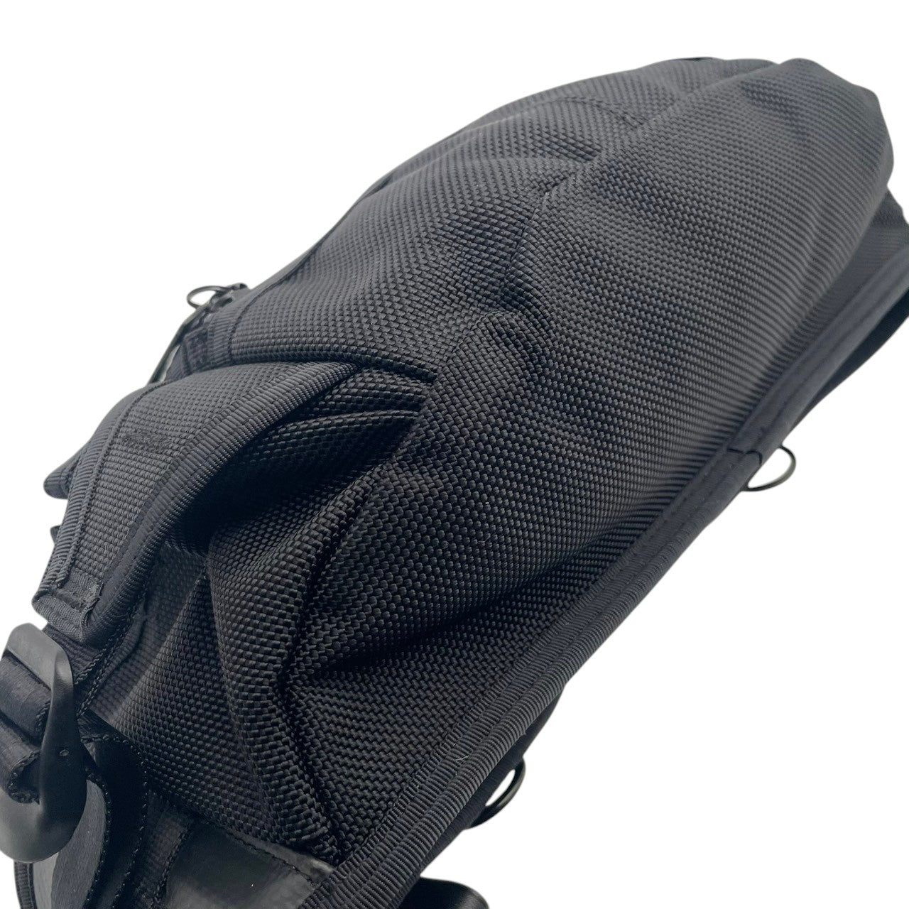 美品 ポーター PORTER ボディバッグ ウエストバッグ ウエストポーチ ナイロン ブラック 黒 斜め掛け可 クロスボディ メンズ レディース ユニセックス カジュアル スタイリッシュ アウトドア 旅行 デイリー トラベル カバン 鞄 かばん S96
