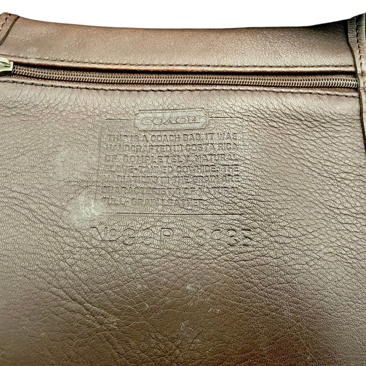 良品 コーチ COACH オールドコーチ ショルダーバッグ クロスボディ レザー 本革 ブラウン 茶 斜め掛け可 肩掛け サコッシュ ヴィンテージ クラシック レトロ エレガント 上品 通勤 通学 レディース カジュアル デイリー 鞄 かばん S96