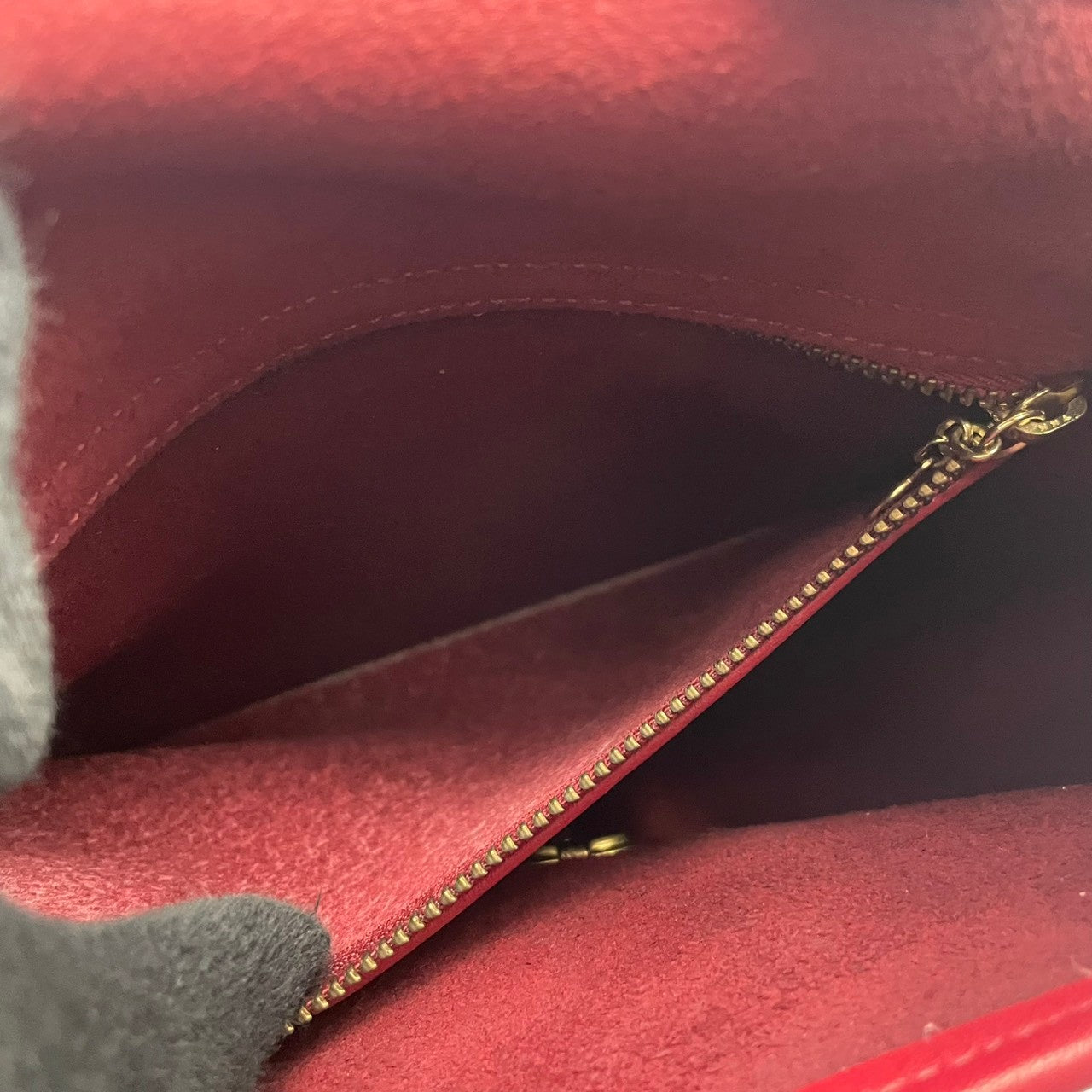 良品 コーチ COACH オールドコーチ ショルダーバッグ クロスボディ レザー 本革 レッド 赤 斜め掛け可 肩掛け ポシェット ターンロック ビンテージ レトロ エレガント 上品 シンプル カジュアル デイリー トラベル 旅行 レディース S96