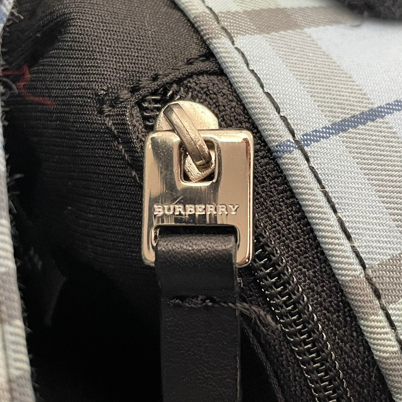 良品 バーバリー BURBERRY トートバッグ ハンドバッグ キャンバス レザー ノバチェック 水色 ライトブルー レディース カジュアル フォーマル クラシック エレガント ビンテージ お出かけ ショッピング 鞄 かばん カバン 婦人 軽量 自立可 S96