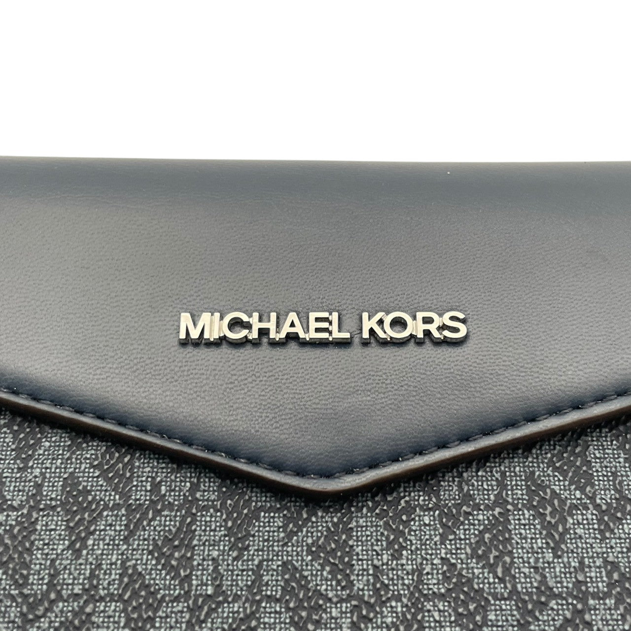 美品 マイケルコース MICHAEL KORS ポーチ 長財布 クラッチバッグ PVC レザー ネイビー 紺 小物入れ レディース カジュアル フォーマル パーティー お出かけ デイリー クラシック レトロ 上品 華やか 軽量 鞄 かばん カバン K12