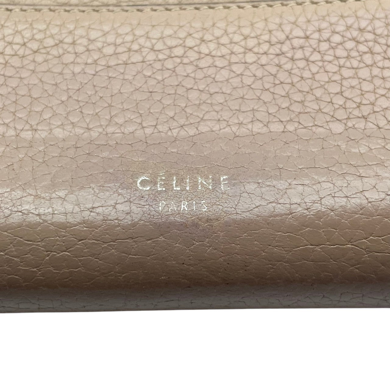 良品 セリーヌ CELINE 長財布 ロングウォレット フラップ レザー 本革 ベージュ ゴールド金具 レディース カジュアル フォーマル エレガント クラシック ビンテージ レトロ デイリー お出かけ 通勤 通学 普段使い 上品 サイフ 婦人 M3
