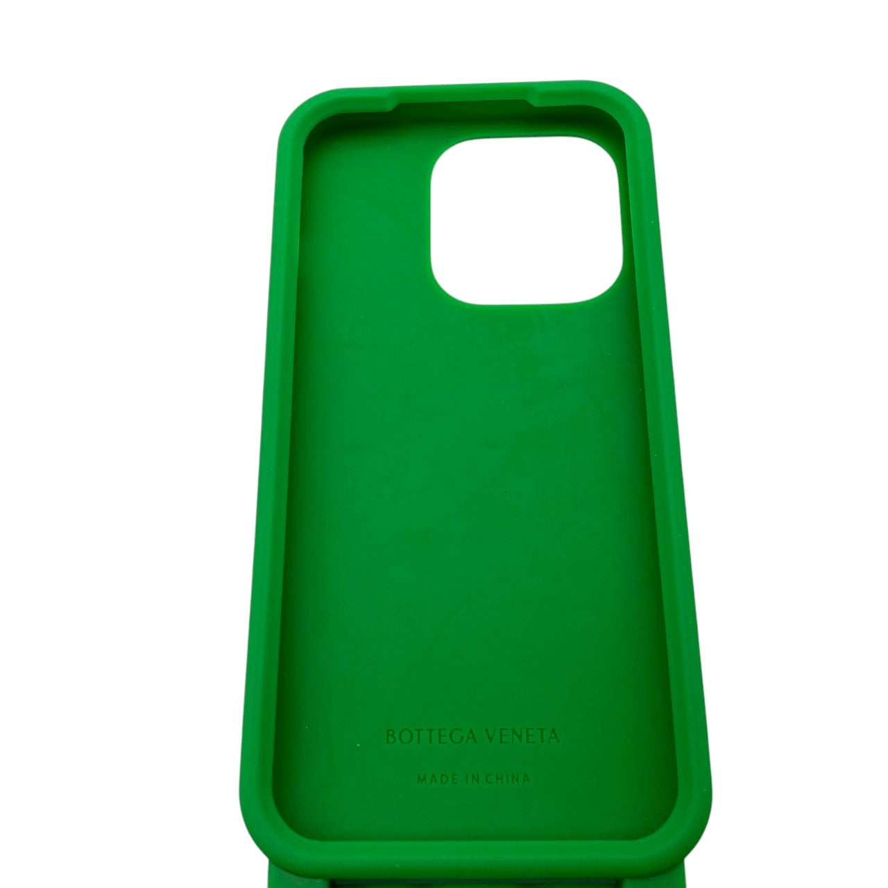 美品 ボッテガヴェネタ BOTTEGA VENETA スマホケース iPhone 携帯カバー スマートフォン シリコン ラバー グリーン 緑 イントレチャート マキシ 男女兼用 ユニセックス カジュアル クラシック エレガント ビンテージ レトロ 上品 M5
