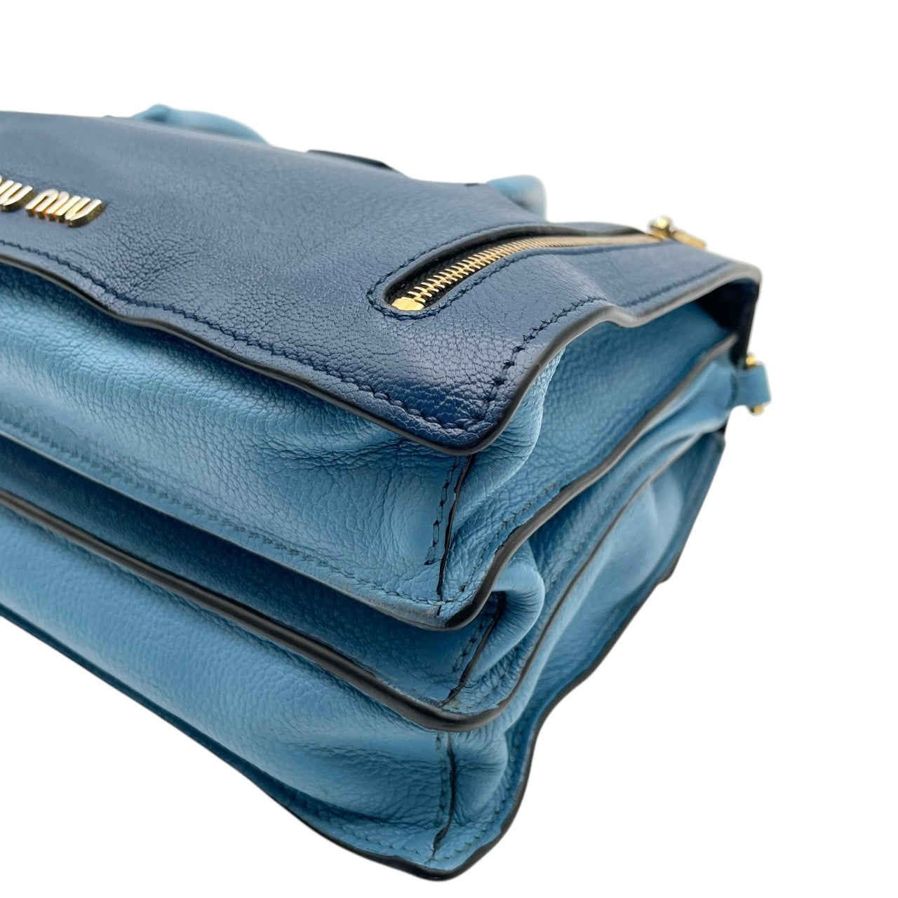良品 ミュウミュウ miumiu マテラッセ 2WAY ハンドバッグ ショルダーバッグ 斜め掛け可 自立可 レザー 本革 ネイビー 水色 バイカラー ゴールド金具 レディース カジュアル エレガント クラシック ビンテージ 上品 華やか 鞄 かばん S18