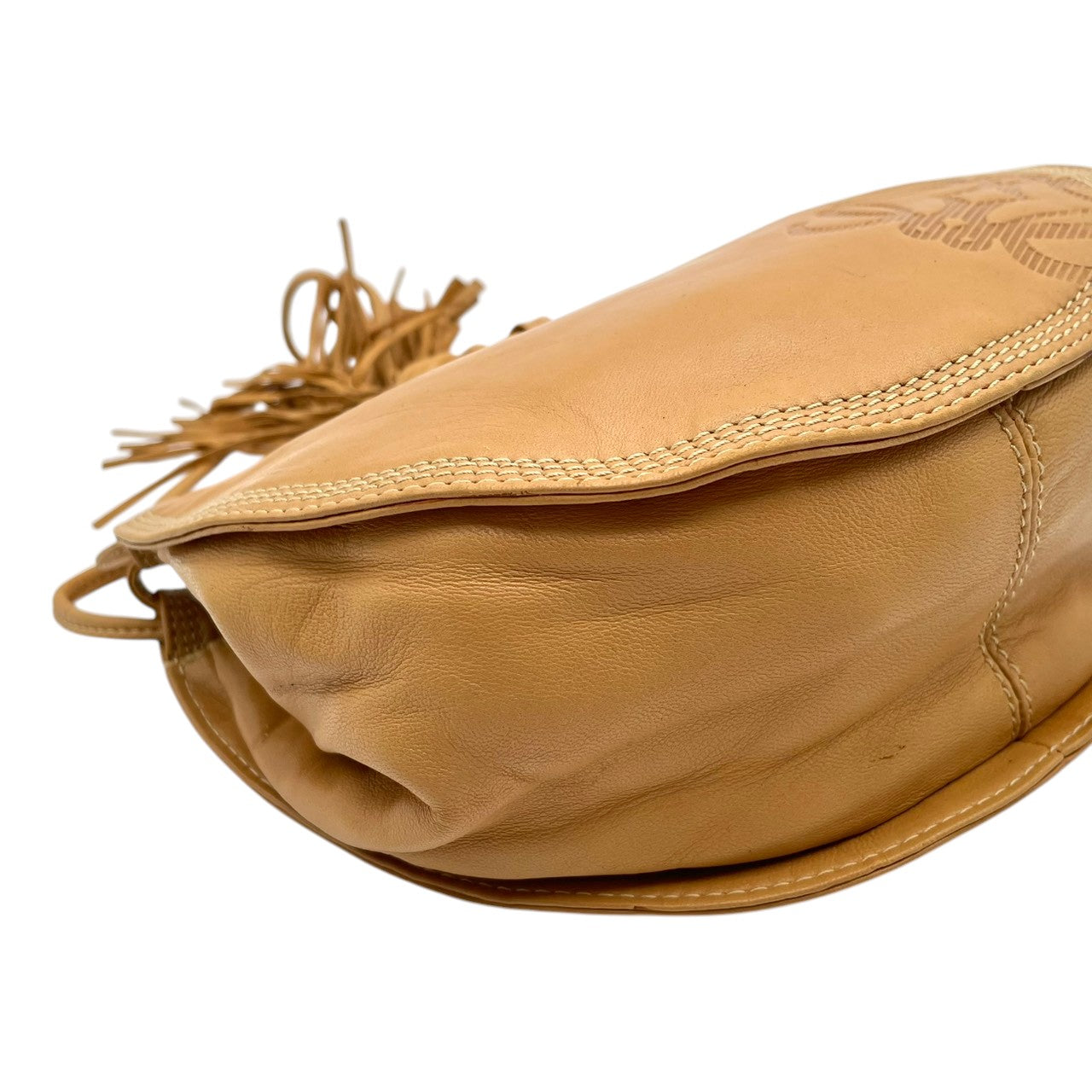 良品 ロエベ LOEWE ショルダーバッグ ハンドバッグ レザー 本革 ベージュ ロゴプレート 肩掛け 自立可 レディース カジュアル フォーマル クラシック エレガント ビンテージ 上品 鞄 かばん カバン 婦人 普段使い お出かけ 人気 レトロ S18