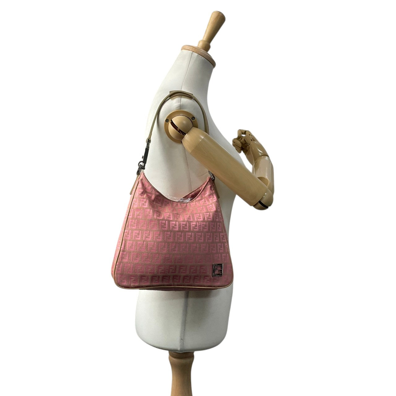 フェンディ FENDI ズッキーノ キャンバス レザー ピンクベージュ ハンドバッグ トートバッグ 肩掛け ワンショルダー レディース カジュアル エレガント ビンテージ レトロ 上品 鞄 かばん カバン お出かけ 普段使い 華やか 希少 レア 訳あり S18