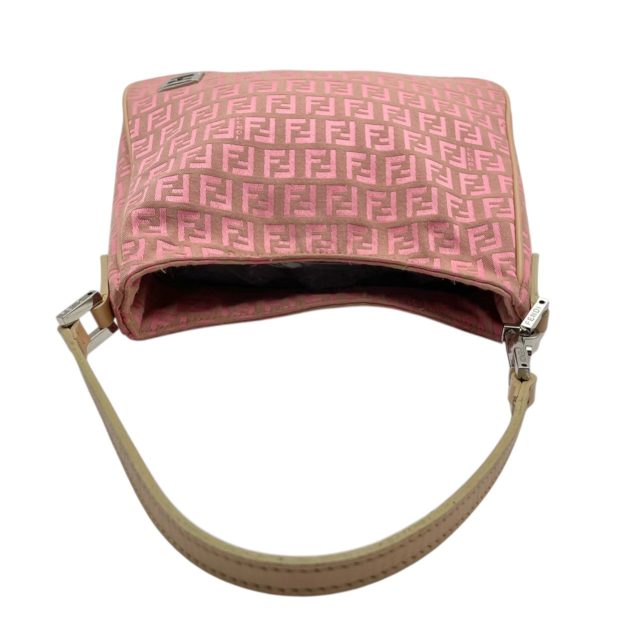 フェンディ FENDI ズッキーノ キャンバス レザー ピンクベージュ ハンドバッグ トートバッグ 肩掛け ワンショルダー レディース カジュアル エレガント ビンテージ レトロ 上品 鞄 かばん カバン お出かけ 普段使い 華やか 希少 レア 訳あり S18