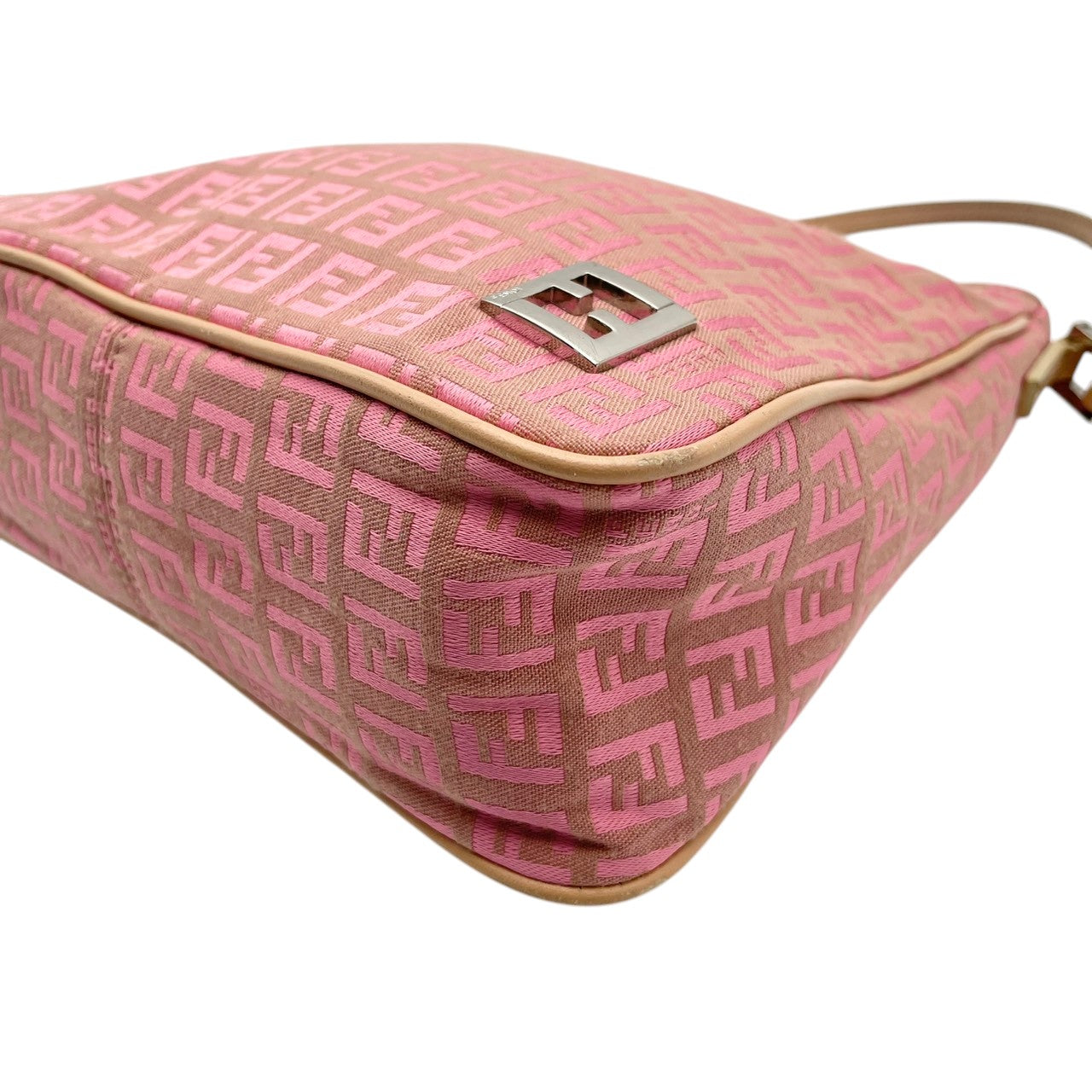 フェンディ FENDI ズッキーノ キャンバス レザー ピンクベージュ ハンドバッグ トートバッグ 肩掛け ワンショルダー レディース カジュアル エレガント ビンテージ レトロ 上品 鞄 かばん カバン お出かけ 普段使い 華やか 希少 レア 訳あり S18
