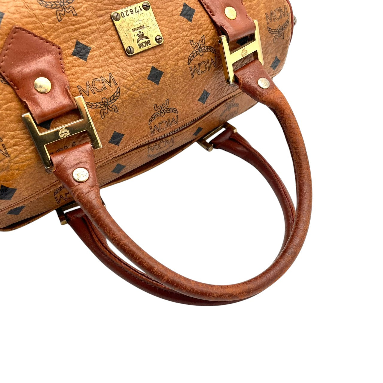 良品 エムシーエム MCM ヴィセトス ミニボストンバッグ ハンドバッグ レザー 本革 ブラウン 茶色 モノグラム ロゴ 総柄 レディース カジュアル ヴィンテージ レトロ クラシック エレガント 上品 鞄 かばん カバン お出かけ 普段使い 華やか S15