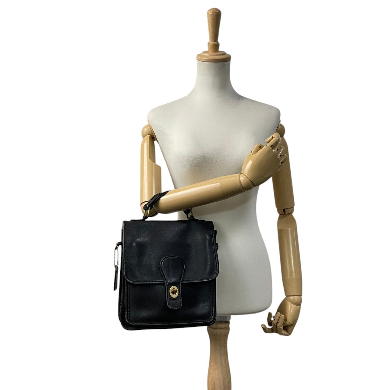 良品 コーチ COACH 2WAY ショルダーバッグ ハンドバッグ 斜め掛け可 レザー 本革 ブラック 黒 レディース カジュアル フォーマル クラシック エレガント ビンテージ 上品 華やか 鞄 かばん カバン お出かけ デイリー 普段使い 人気 S15