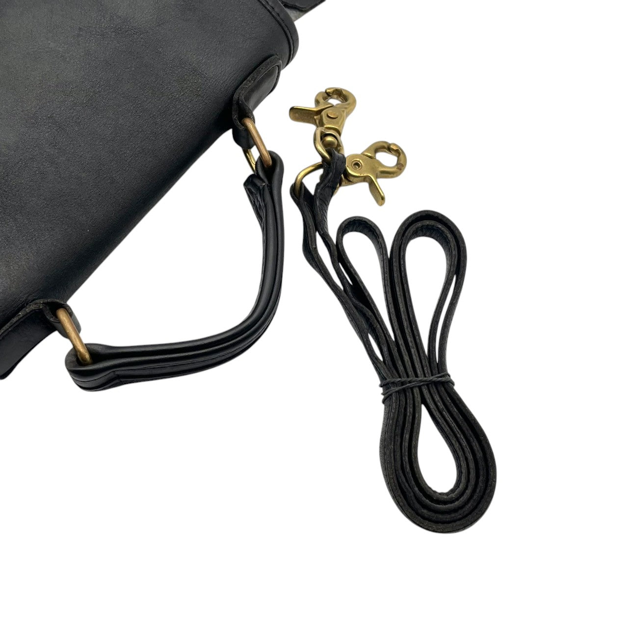 良品 コーチ COACH 2WAY ショルダーバッグ ハンドバッグ 斜め掛け可 レザー 本革 ブラック 黒 レディース カジュアル フォーマル クラシック エレガント ビンテージ 上品 華やか 鞄 かばん カバン お出かけ デイリー 普段使い 人気 S15