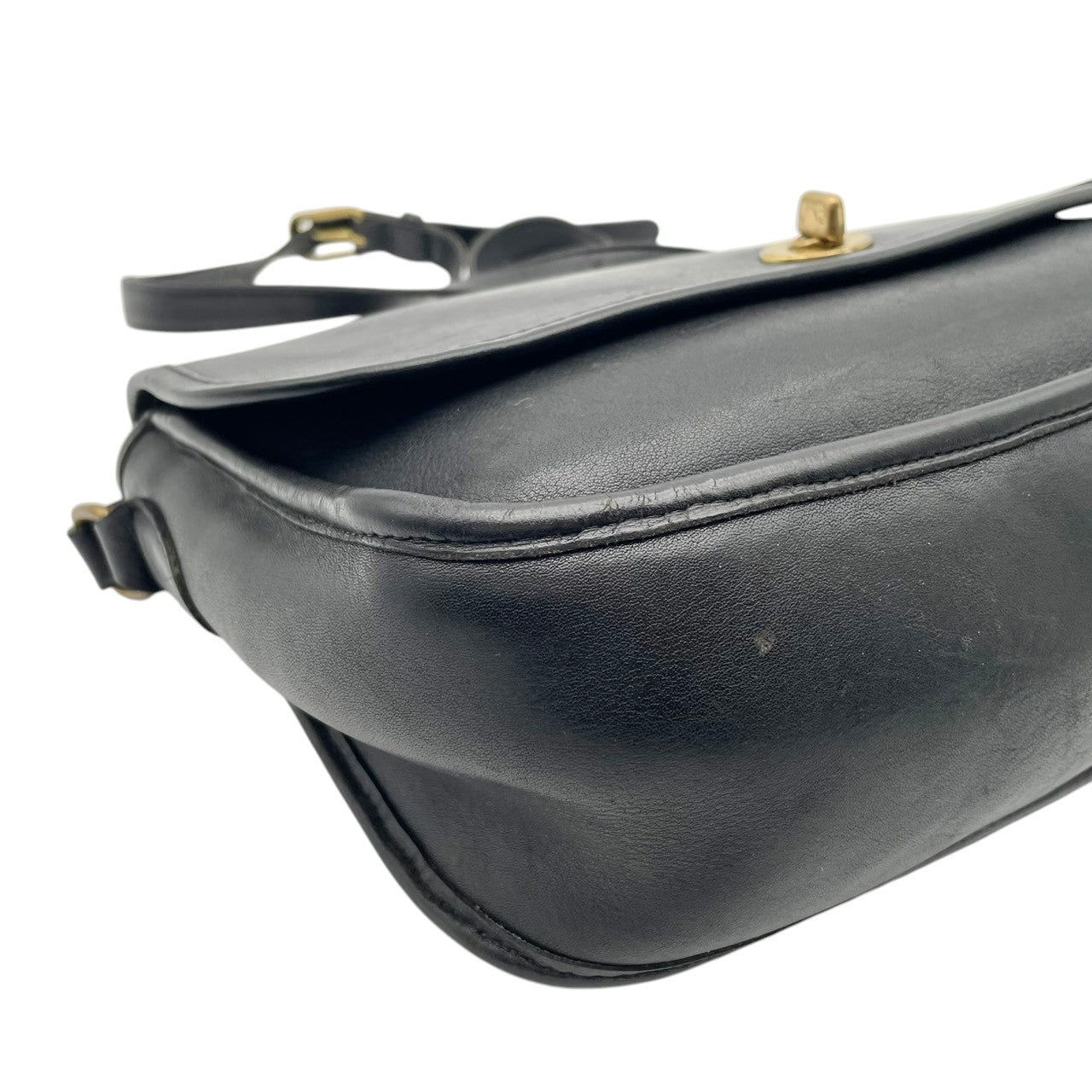 良品 コーチ COACH ショルダーバッグ 斜め掛け可 クロスボディ レザー 本革 ブラック 黒 レディース カジュアル フォーマル クラシック エレガント ビンテージ 上品 華やか 鞄 かばん カバン お出かけ デイリー 普段使い 人気 オシャレ S15