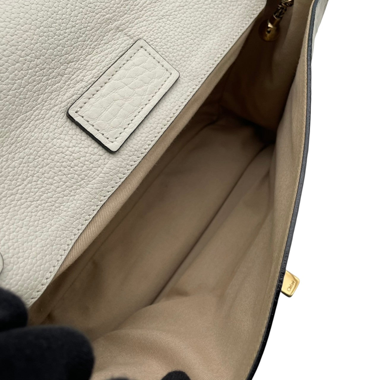 クロエ Chloe ショルダーバッグ ハンドバッグ 肩掛け レザー 本革 ホワイト 白 フリンジ タッセル 編み込みハンドル レディース カジュアル フォーマル エレガント クラシック ビンテージ 上品 華やか 鞄 かばん カバン お出かけ 人気 S15