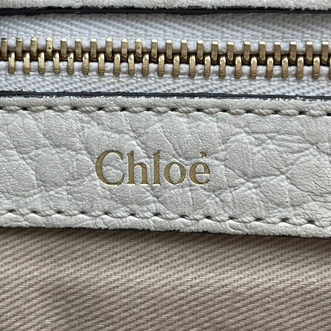 クロエ Chloe ショルダーバッグ ハンドバッグ 肩掛け レザー 本革 ホワイト 白 フリンジ タッセル 編み込みハンドル レディース カジュアル フォーマル エレガント クラシック ビンテージ 上品 華やか 鞄 かばん カバン お出かけ 人気 S15